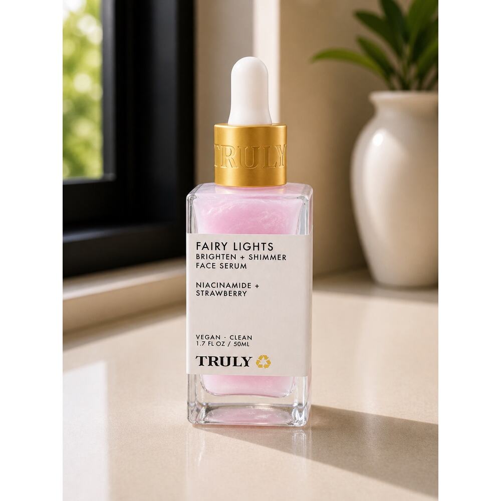 $32 New Truly Fairy Lights Serum 1.7oz Niacinamide Brightening Glow Face Serum